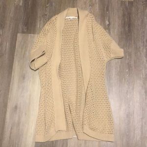 Lauren Conrad Sweater | short sleeve. medium.